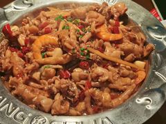 牛蛙煲-胖哥俩肉蟹煲(来福士店)