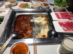 -海底捞火锅鲜切牛肉主题店(长寿路店)