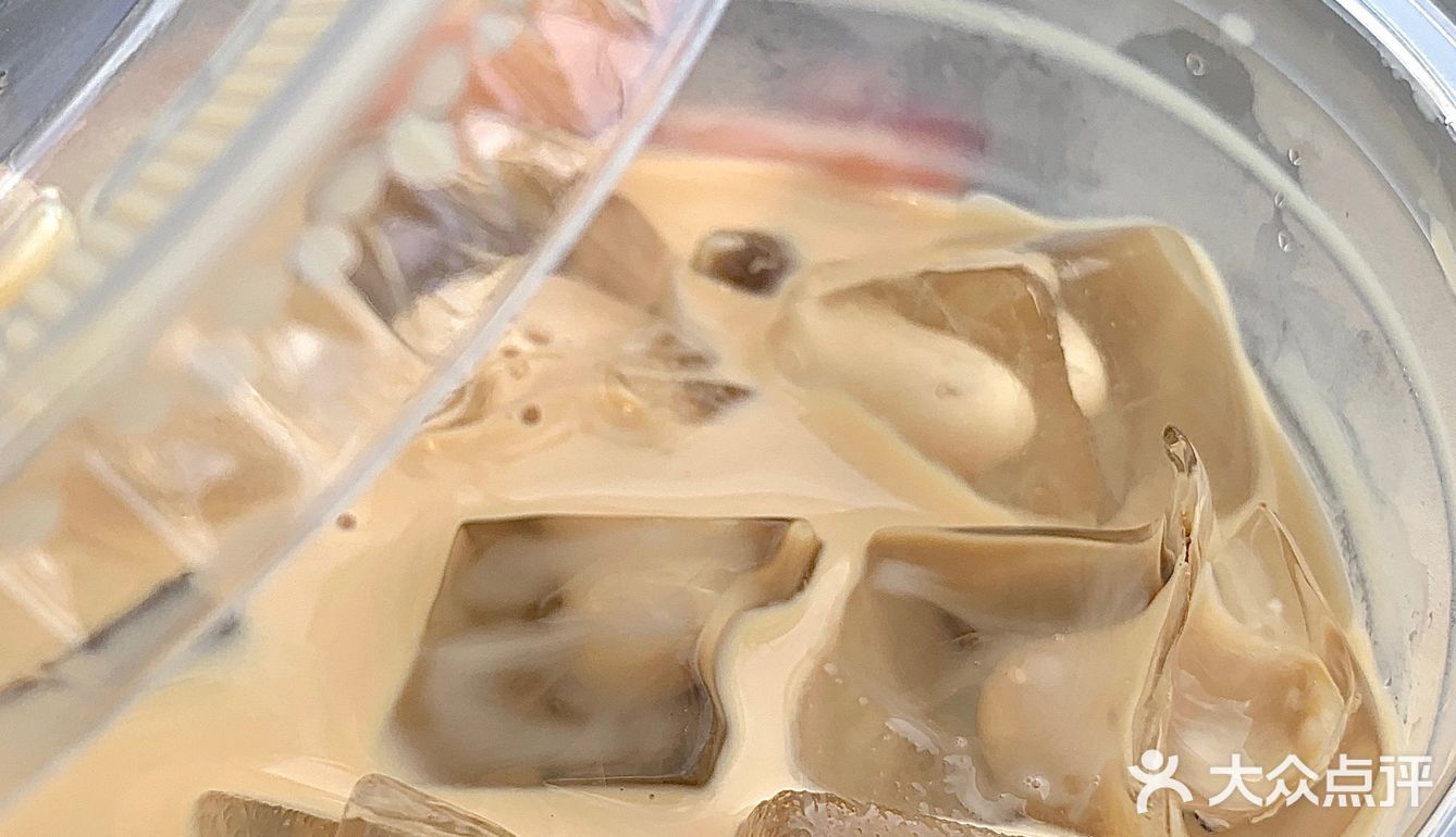 生椰拿铁终于不断货了家人们🥥不愧是yyds