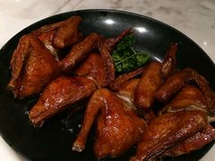 红烧乳鸽-汤城小厨(西直门凯德MALL店)