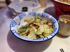 油炝炒包菜-味上湘菜馆(阿波罗店)