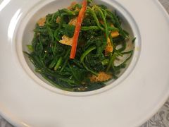-汗腾格里·风味餐厅(新疆驻京办店)