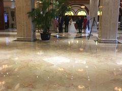 -山明水秀大饭店