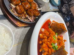 -月枫江南小馆(绿地缤纷广场店)