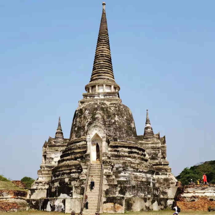 帕司山碧佛寺-"这也是个收费景点,依然也是50铢,在这里.