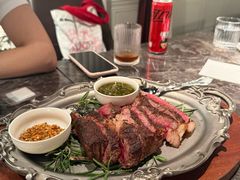 -LESCEDARS Brasserie Bistro香柏树