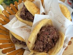 精品火烧-闫家驴肉老店(华电一校店)