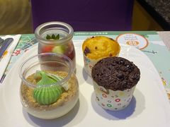 -亚洲国际大酒店·云顶阁旋转自助餐厅