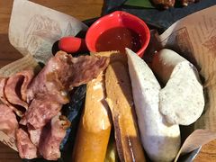 -more than meow吴止猫主题餐厅(承德 中船汇店)