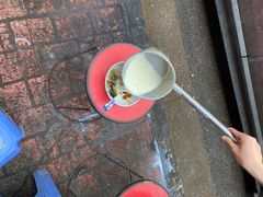 -云南大锅豆浆店