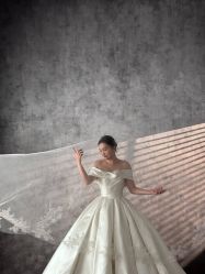 -雪中彩影婚纱摄影·微光艺术中心