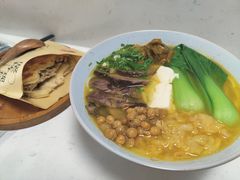 -一炉乡手工烧饼·汤粉