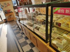 面包甜点陈列柜-味多美(民星路店)