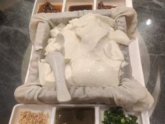 一块豆腐-95号酱骨·一块豆腐(展春园西路店)