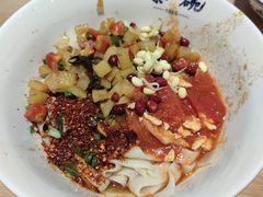 素臊子三合一-黎一碗大碗手工面(城市立方店)