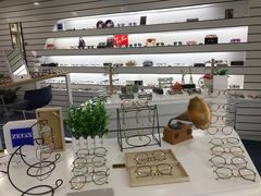 -优视力蔡司眼镜验配中心(越秀城市广场奥莱店)
