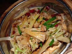 -洞庭土菜小炒馆(易发广场店)