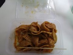 -秦一绝麻辣条(沙井村店)