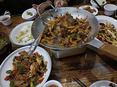 -老唐三下锅 ·张家界地标美食(溪布街店)