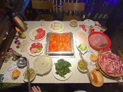 -二荆条·蜀鲜汇城市森林火锅