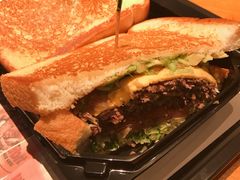 -The Habit Burger Grill 哈比特汉堡(复兴soho店)