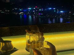 -OZONE 顶楼酒吧(香港丽思卡尔顿酒店)