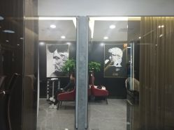 -AYO SALON
