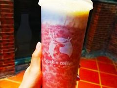 莓莓芝士茉香茶-瑞幸咖啡(南宾国际金融大厦店)