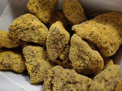 -BHC炸鸡(明洞总店)