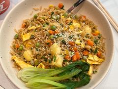 水果菠萝土鸡蛋炒饭-萝卜向南·湘西泡菜·腊味炒饭(星河coco city店)