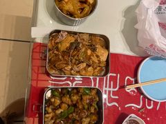 -吴记酱骨炖菜馆(西大直街店)