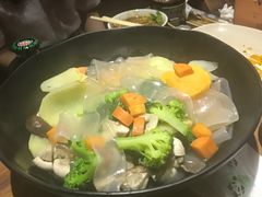 -万记麻辣烫国展总店