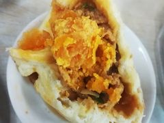 咸蛋黄超人包-老陶包子铺(南大西南村店)