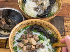 -正宗李家土鸡米线店