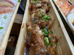 -胡须哥网红竹筒菜