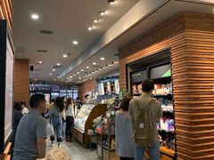 -星巴克(上海虹桥新天地二店)