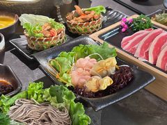 -湊湊火锅·茶憩(杭州湖滨银泰in77店)