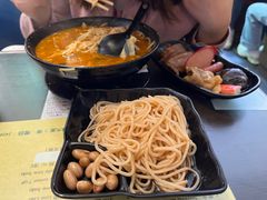 -星林居酸辣米线餐厅
