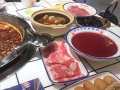 -贤合庄卤味自助火锅(新都汇店)
