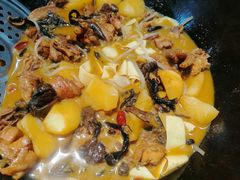 -袁小二大东北铁锅炖(吉祥村总部)