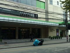 -上海虹桥君丽假日酒店(娄山关路地铁站店)