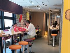用餐区-麦当劳(新达汇三林店)