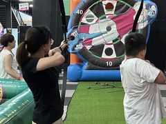 -嘿哟动霸CHUA·新潮玩运动娱乐中心·蹦床滑冰团建乐园