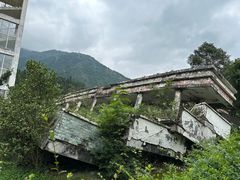 -四川汶川特大地震漩口中学遗址