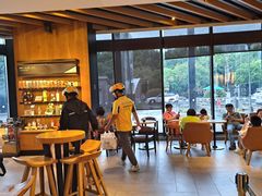 -星巴克臻选(莘庄仲盛店)