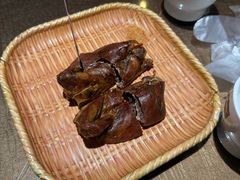 -东口码头·烧鸽子·鱼头泡饼·地方菜(金鹰悦城店)