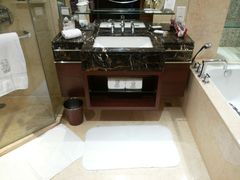 ba't'h-上海波特曼丽思卡尔顿酒店