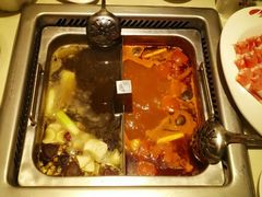 番茄菌汤鸳鸯锅-海底捞火锅(勒泰店)