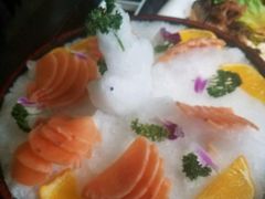 -东口码头·烧鸽子·鱼头泡饼·地方菜(金鹰悦城店)