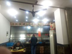 -老陆稿荐(西中市店)